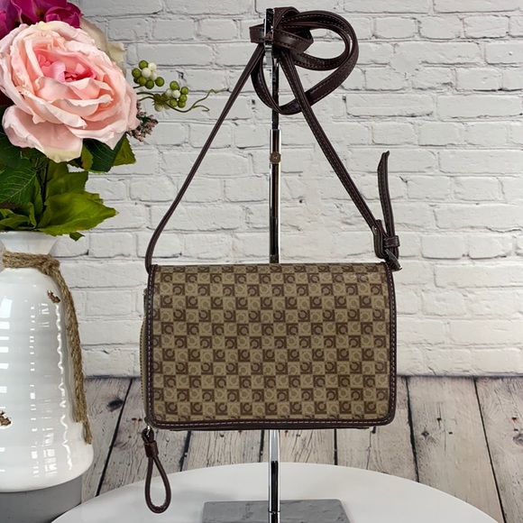 Liz Claiborne Handbags - LIZ CLAIBORNE Brown/Tan Vinyl Crossbody/Clutch Bag